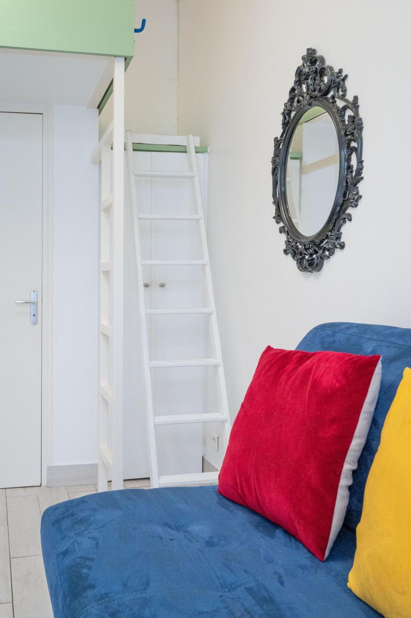 Little Boudoir Of Paris Champs-Elysees Экстерьер фото